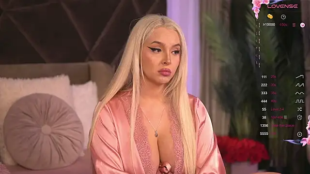 VictoriaMorrone online show from 02.06.25