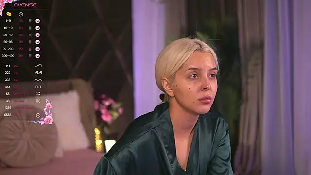 VictoriaMorrone online show from 02.20.25