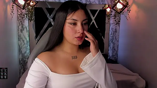 Lia 14  online show from 12.31.24