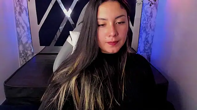 Lia 14  online show from 01.17.25