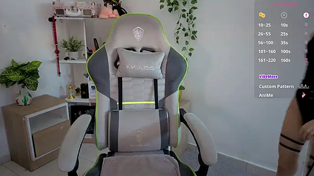 Snapshot of rosse_98_ chatting on 09.10.25 rosse 98 online show from 09.10.25