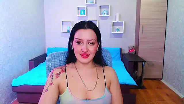 Snapshot of SkarlettMonliss chatting on 12.24.24 SkarlettMonliss online show from 12.24.24