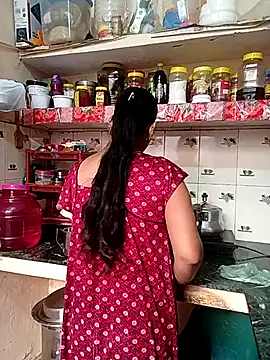 reemacouple007 online show from 10.13.25