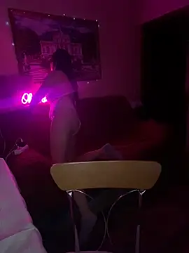 Roxana Bell online show from 01.12.25