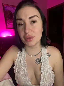 Roxana Bell online show from 01.31.25