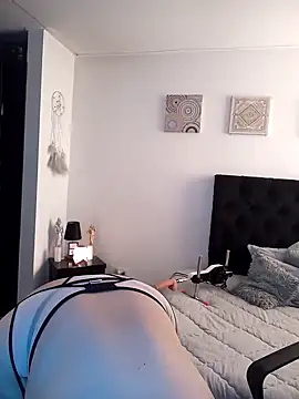 tata laima   online show from 02.12.25