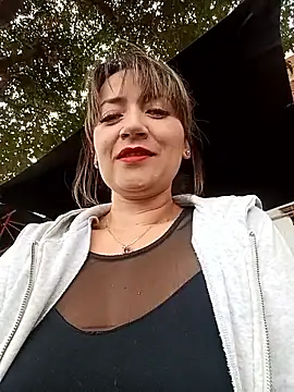 Snapshot of tata_laima__ chatting on 05.20.26 tata laima online show from 05.20.26