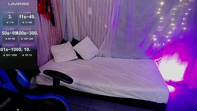 BLACKTSUKI7  online show from 01.24.25