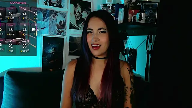 BLACKTSUKI7  online show from 11.29.25