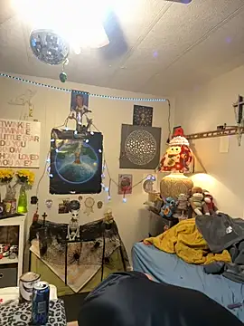 BobbyQ29 online show from 12.15.25