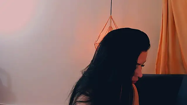 Snapshot of LayaFlow chatting on 03.10.26 LayaFlow online show from 03.10.26