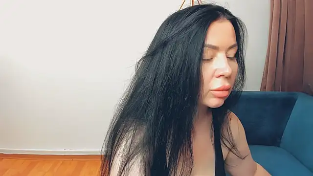 LayaFlow online show from 06.17.26