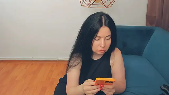 LayaFlow online show from 06.28.26