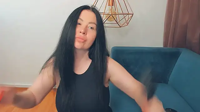 LayaFlow online show from 06.30.26