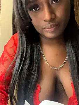 Snapshot of tasteofyummy chatting on 12.02.25 tasteofyummy online show from 12.02.25