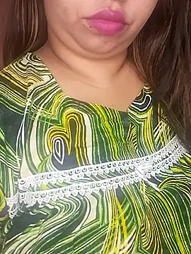 Snapshot of Ravina_patil1 chatting on 02.08.25 Ravina patil1 online show from 02.08.25