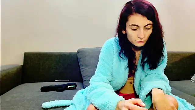 Snapshot of Fit_Yummy chatting on 02.13.25 Fit Yummy online show from 02.13.25