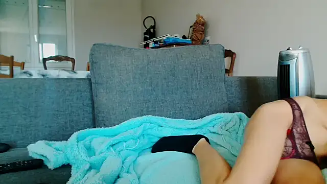 Snapshot of Fit_Yummy chatting on 11.01.25 Fit Yummy online show from 11.01.25