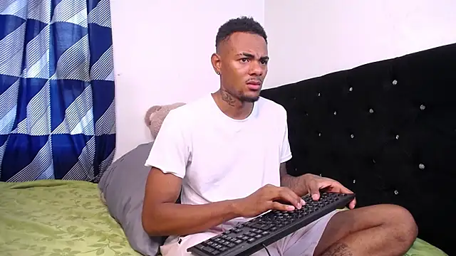 TysonWalkers online show from 01.08.25