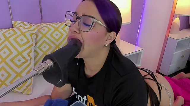 SophyRuiz  online show from 04.23.26