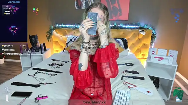 Mary Xextra online show from 01.08.25