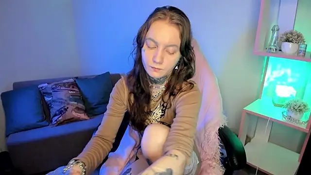 Mary Xextra online show from 09.27.25