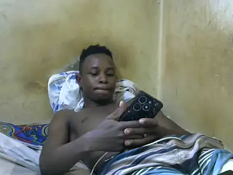 Snapshot of swthairydic chatting on 02.28.25 swthairydic online show from 02.28.25