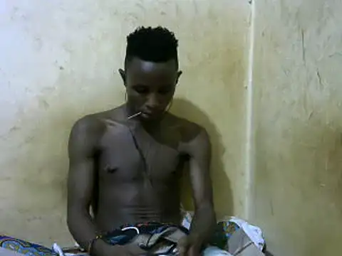 Snapshot of swthairydic chatting on 03.18.25 swthairydic online show from 03.18.25