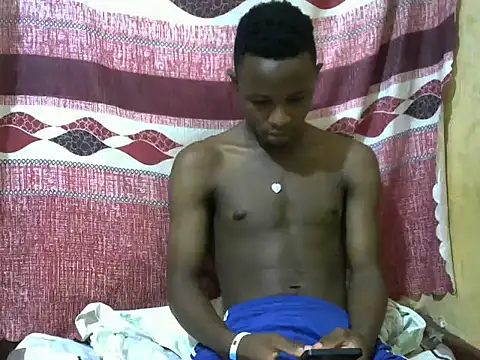 Snapshot of swthairydic chatting on 09.19.25 swthairydic online show from 09.19.25