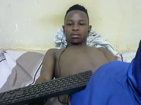 Snapshot of swthairydic chatting on 10.22.25 swthairydic online show from 10.22.25