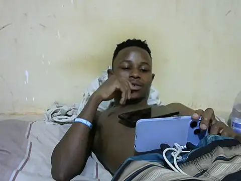 Snapshot of swthairydic chatting on 11.01.25 swthairydic online show from 11.01.25