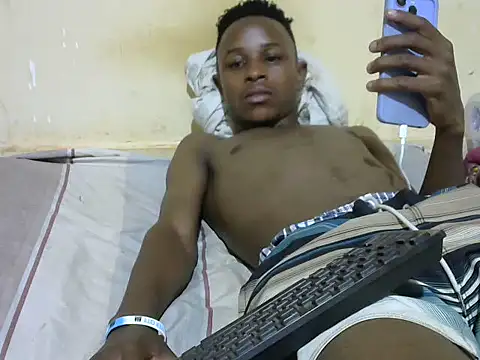 Snapshot of swthairydic chatting on 11.04.25 swthairydic online show from 11.04.25