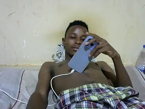 Snapshot of swthairydic chatting on 11.15.25 swthairydic online show from 11.15.25