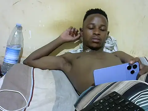 Snapshot of swthairydic chatting on 12.03.25 swthairydic online show from 12.03.25