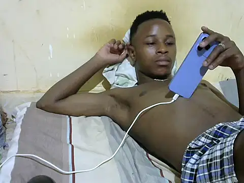 Snapshot of swthairydic chatting on 12.04.25 swthairydic online show from 12.04.25