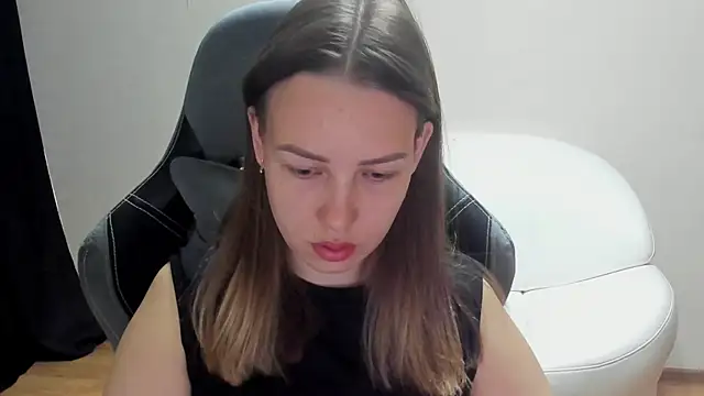 Mia shy1 online show from 06.05.26