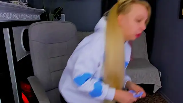 Snapshot of Anny_Jey_ chatting on 01.23.25 Anny Jey online show from 01.23.25