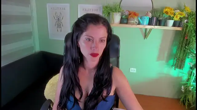 Aliiz 01 online show from 01.23.25