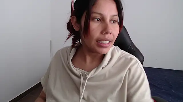 Snapshot of Ashley_A chatting on 02.01.25 Ashley A online show from 02.01.25