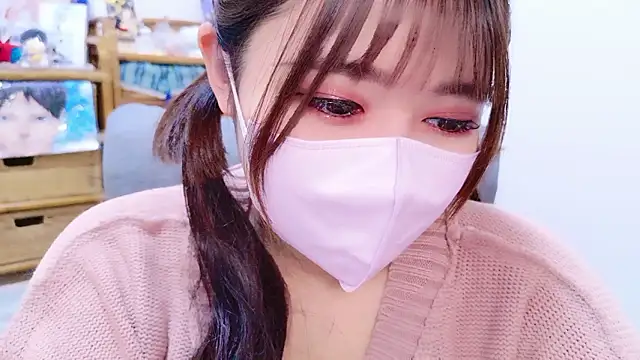 Snapshot of Megu_Melon chatting on 11.28.25 Megu Melon online show from 11.28.25