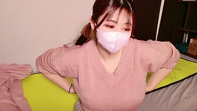 Snapshot of Megu_Melon chatting on 12.01.25 Megu Melon online show from 12.01.25