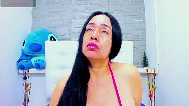 HorniestMilf online show from 11.15.25