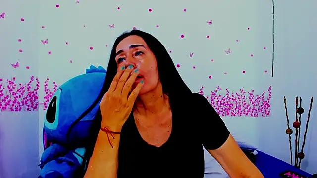HorniestMilf online show from 06.14.26