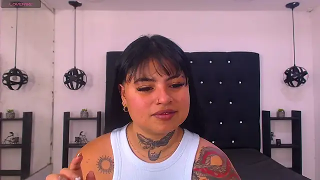 Mels  online show from 04.25.26