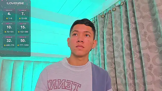 JulianRose 1 online show from 01.17.25