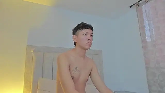 JulianRose 1 online show from 02.26.25