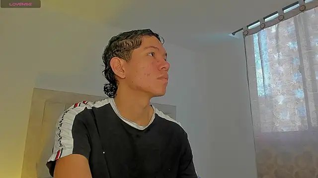 JulianRose 1 online show from 09.09.25