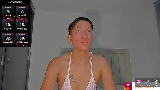 JulianRose 1 online show from 05.06.26