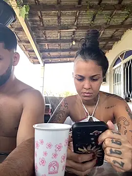 Snapshot of poliannaxx chatting on 12.21.25 poliannaxx online show from 12.21.25