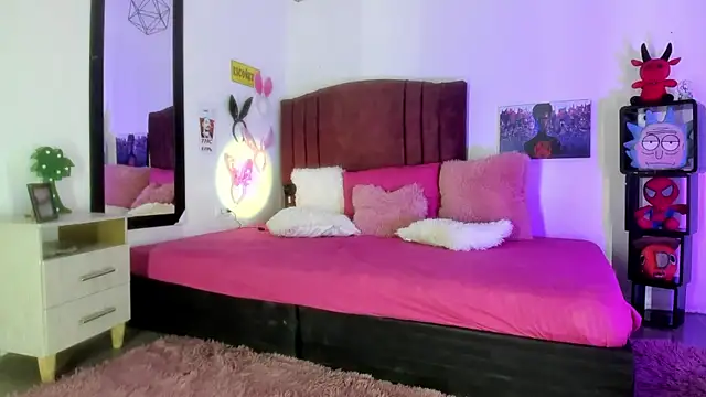 alisson zafiro  online show from 01.23.25